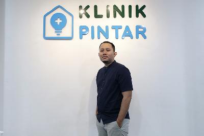 Co-founder dan Chief Executive Officer Klinik Pintar Harya Bimo di Kantor Klinik Pintar, Jakarta, 16 Juni 2022. TEMPO/M Taufan Rengganis