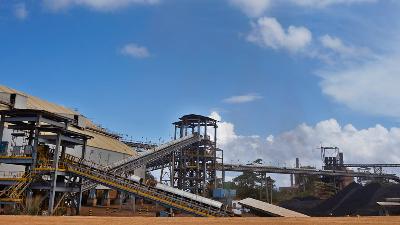 Pabrik pengolahan nikel PT Vale Indonesia di Sorowako, Kabupaten Luwu Timur, Sulawesi Selatan, 2013. TEMPO/Nita Dian