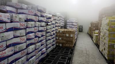 Produk daging beku di gudang penyimpanan milik PT Rass Mandiri Utama di Duren Sawit, Jakarta
Timur, Rabu, 20 Juli 2022. TEMPO/Mahardika