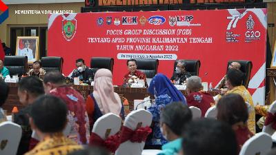 Suasana Focus Group Discussion (FGD) tentang APBD Provinsi Kalimantan Tengah Tahun Anggaran 2022, Palangkaraya, 5 Agustus 2022.