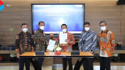Penandatanganan kerja sama antara PT PLN (Persero) dan PT Pertamina (Persero) untuk  penyediaan tenaga listrik Trans Pasific Petrochemical Indotama (TPPI) Olefin Complex, Jakarta, 24 Agustus 2022.