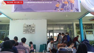 Vaksinasi Covid-19 untuk penyandang disabilitas dan beberapa peserta umum yang diselenggarakan PT Perkebunan Nusantara (PTPN) XIV, Selasa, 30 Agustus 2022.
