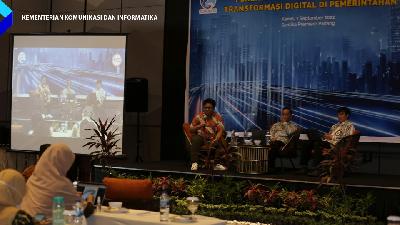 Suasana Sesi 1 -  Bimtek, Sosialisasi, FGD dan Asistensi "Penerapan SPBE dalam Mendukung Transformasi Digital di Pemerintahan", Padang, Kamis, 1 September 2022.