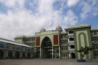 Asrama dan gedung sekolah santri di Pondok Modern "Darussalam" Gontor Pusat (Gontor 1) di Kabupaten Ponorogo, Jawa Timur. Tempo/Ishomuddin