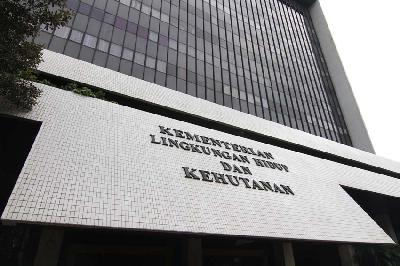 Kantor Kementerian Lingkungan Hidup dan Kehutanan di Jakarta.  Dokumentasi TEMPO/Dhemas Reviyanto Atmodjo