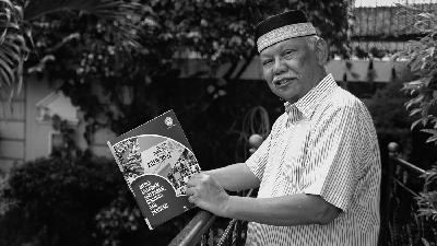 Ketua Dewan Pers, Azyumardi Azra di kediamannya, di Ciputat, Tangerang Selatan, Banten, 27 Mei 2022. TEMPO/M Taufan Rengganis