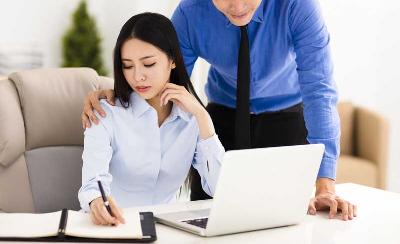 Ilustrasi pelecehan seksual di tempat kerja. Shutterstock