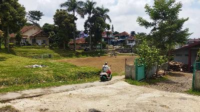 Area pabrik dan gudang Teh Hijau yang dulunya adalah kamp tahanan politik, di Desa Ciputri, Cianjur, Jawa Barat, 21 September 2022. TEMPO/MA Murtadho