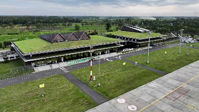 Foto udara Bandara Blimbingsari Banyuwangi, Jawa Timur. Aga Khan Trust for Culture/Mario Wibowo