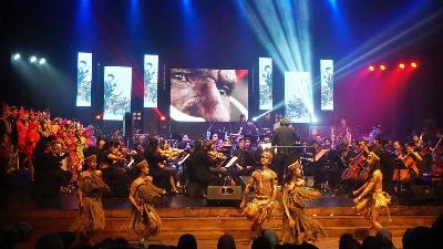 Pertunjukan musik orkestra bertajuk Masterpiece of Singgih Sanjaya di Concert Hall TBY, 13 Oktober 2022. TEMPO/Shinta Maharani