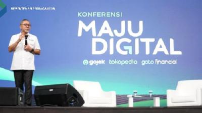 Menteri Perdagangan Zulkifli Hasan memberikan sambutan pada Konferensi Maju Digital, Kamis 27 Oktober 2022.