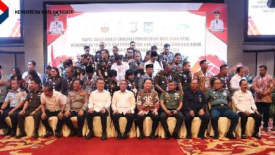 Rapat Koordinasi (Rakor) Evaluasi Penyerapan Anggaran Belanja Daerah Pemerintah Provinsi dan Pemerintah Kabupaten/Kota se-Sumatera Utara (Sumut) Tahun Anggaran 2022 dan Penanganan Dampak Inflasi, Selasa, 8 November 2022.