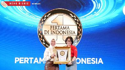 Mowilex mendapatkan penghargaan sebagai “Perusahaan Cat Pertama di Indonesia yang Bersertifikat Netral Karbon” dari Infobrand.id dan TRAS N CO.