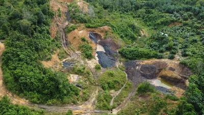 Lokasi tambang ilegal di kawasan Bukit Menangis, Desa Santan Ulu, Kecamatan Marang Kayu, Kutai Kartanegara. Dok Tempo