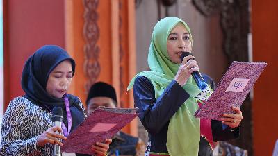 Perwakilan ulama perempuan membacakan Ikrar Kongres Ulama Perempuan Indonesia kedua di Semarang, akhir November 2022. Tim Media KUPI II