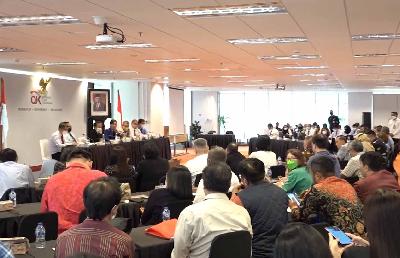 Audiensi dan pengaduan nasabah WanaArtha Life di Kantor OJK, Jakarta, 23 September 2022. YouTube @OtoritasJasaKeuangan