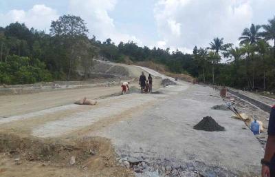 Dugaan korupsi terkait pengadaan pekerjaan peningkatan jalan Kemiri-Depapre di Kab Jayapura, Papua. Dok Pemprov Papua