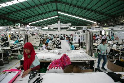 Pekerja melakukan produksi di pabrik garmen di Boyolali, Jawa Tengah. Dok.TEMPO/Rizki Putra