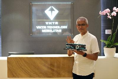 Direktur Utama PT VKTR Teknologi Mobilitas, Gilarsi W. Setijono saat ditemui di kantornya, Jakarta, 16 November 2022. TEMPO/M Taufan Rengganis