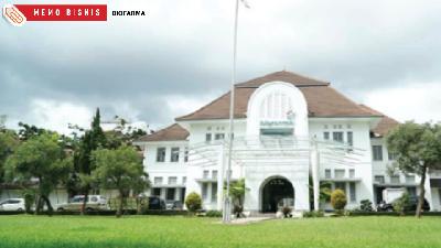 Kantor Pusat Biofarma, Bandung, Jawa Barat.