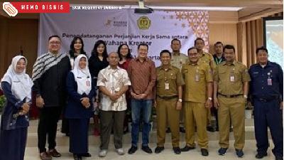 Penandatanganan kerjasama antara Wahana Kreator dan SMK Negeri 41 Jakarta sebagai bentuk kerja kolaborasi pertama untuk melaksanakan kelas Industri di bidang Perfilman yang berfokus kepada Penulisan Skenario yang akan dlakukan selama dua semester di tahun 2023, Jakarta, 10 Januari 2023.