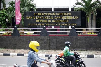 Gedung Kementerian Koperasi dan Usaha Kecil dan Menengah di Jalan HR Rasuna Said, Jakarta, 26 Oktober 2022. TEMPO/M Taufan Rengganis
