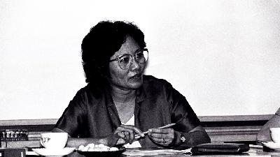 Toeti Kakiailatu  di  Jakarta, 1984. Dok. TEMPO/Rizal Pahlevi