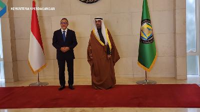 Menteri Perdagangan Zulkifli Hasan dan  Menteri Perdagangan Arab Saudi Majid bin Abdullah Al-Qasabi pada rangkaian misi dagang Indonesia ke Arab Saudi pada 21–23 Januari 2023.