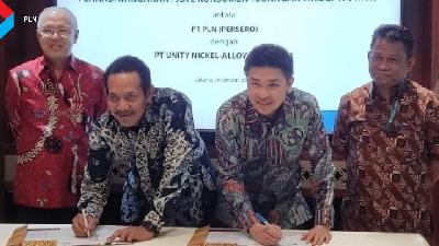 Penandatanganan PJBTL Konsumen Tegangan Tinggi 170 MVA antara PT PLN (Persero) dengan PT Unity Nickel-Alloy Indonesia, Makassar, Sabtu, 4 Februari 2023.