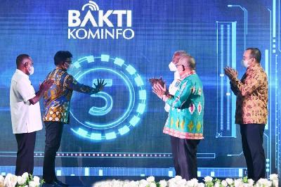 Peresmian dimulainya layanan BTS 4G di 4.200 lokasi di Papua Barat, 6 Oktober 2021. kominfo.go.id