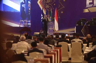 Menteri Pemuda dan Olahraga Zainudin Amali memberikan sambutan pada acara Kongres Luar Biasa PSSI di Jakarta, 16 Februari 2023. Tempo/Hilman Fathurrahman W
