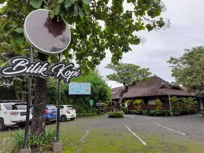Bilik Kayu Heritage Resto di Jalan Ipda Tut Harsono Yogyakarta. TEMPO/Pito Agustin Rudiana