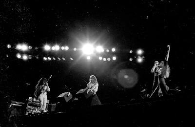 Pementasan musik rock Deep Purple di Jakarta, 1975. TEMPO/Eddy Herwanto