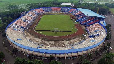Foto udara kondisi Stadion Kanjuruhan usai kerusuhan di Malang, Jawa Timur, Oktober 2022. Antara/Naufal Ammar