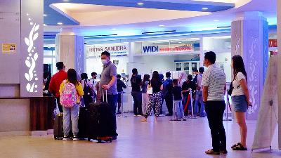 The atmosphere of the ticket counter at the port of Batam to Malaysia, April 2022. Special Photo