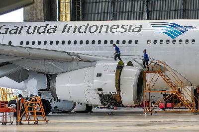 pesawat Garuda Indonesia di Garuda Maintenance Facilities (GMF) AeroAsia di Bandara Soekarno Hatta, Cengkareng, Tangerang, Banten. TEMPO/Tony Hartawan