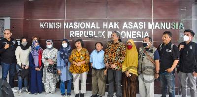 Komnas HAM menerima Serikat Buruh Migran Indonesia (SBMI) prihal pengaduan permasalahan 20 orang WNI yang diduga menjadi korban Tindak Pidana Perdagangan Orang (TPPO) di Kantor Komnas HAM, Jakarta, 31 Maret 2023. Tempo/Magang/Reyhan
