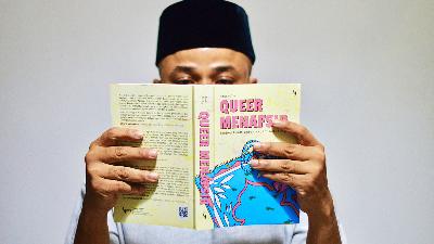 Interpreting Queer by Amar Alfikar.
Inez Sang Pelangi Senja Doc.
