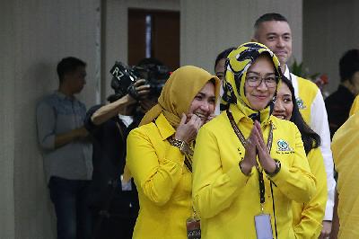 Ketua Umum Pimpinan Pusat kesatuan Perempuan Partai Golkar (PP KPPG) Airin Rachmi Diany saat pendaftaran bakal calon legislatif anggota DPR RI ke Kantor KPU, di Jakarta, 14 Mei 2023. TEMPO/M Taufan Rengganis