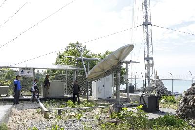 Base Tranceiver Station (BTS) Badan Aksesibilitas Telekomunikasi Informasi (BAKTI) di Kabupaten Berau, Kalimantan Tumur. Dok. Pemkab Beray