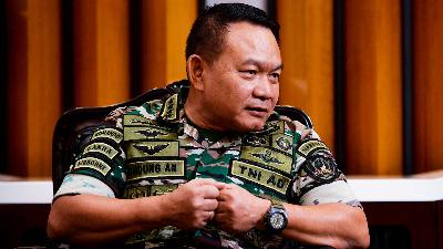 Army Chief of Staff Gen. Dudung Abdurachman during an interview with Tempo at the Army Headquarters, in Jakarta, May 15.
Tempo/Tony Hartawan
