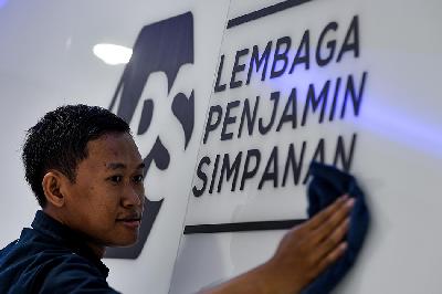 Kantor Lembaga Penjamin Simpanan (LPS) di Jakarta. TEMPO/Tony Hartawan
