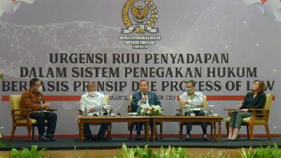 Acara Forum Group Discussion dengan tema 'Urgensi RUU Tentang Penyadapan dalam Sistem Penegakan Hukum Berbasis Prinsip Due Process of Law' yang diselenggarakan oleh Komisi III DPR RI di Jakarta, Desember 2021/dpr.go.id
