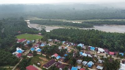 Desa Air Merah, Kecamatan Malin Deman, Kabupaten Muko-Muko, Bengkulu yang dikelilingi perkebunan sawit, 3 Juni 2023/Dok. Adatpedia