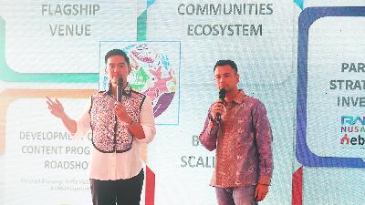 Entrepreneur, Youtuber, founder of GK Hebat Kaesang Pangarep (left) along with founder of Rans Entertainment Raffi Ahmad (right) give an explanation at the launch of the development of the largest culinary center in Indonesia in BSD City, Pagedangan, Tangerang Regency, Banten, Wednesday , May 31, 2023. ANTARA FOTO/Muhammad Iqbal