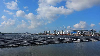 The floating Solar Power Generator in Tengeh Reservoir, Singapore. Tempo/Khairul Anam