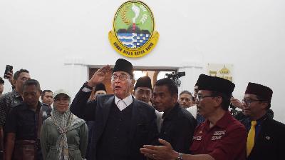 Pimpinan Pondok Pesantren Al Zaytun, Panji Gumilang, di Gedung Sate, Bandung, Jawa Barat, 23 Juni 2023/Tempo/Prima Mulia