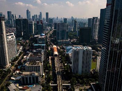 Gedung perkantoran di kawasan Kuningan, Jakarta, 5 Mei 2023. Tempo/Tony Hartawan