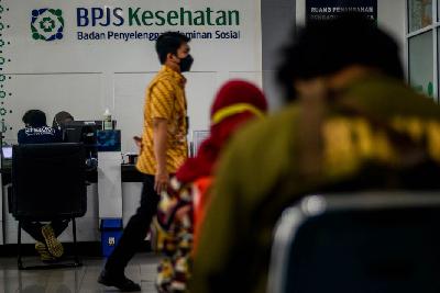 Pelayanan kesehatan di kantor BPJS Kesehatan Cabang Jakarta Selatan, Jakarta, 23 November 2021. Tempo/Tony Hartawan