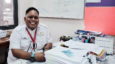 Victor Kaisiepo di kantor Pemda Merauke, Papua, 26 Juli 2023. Tempo/Fransisca